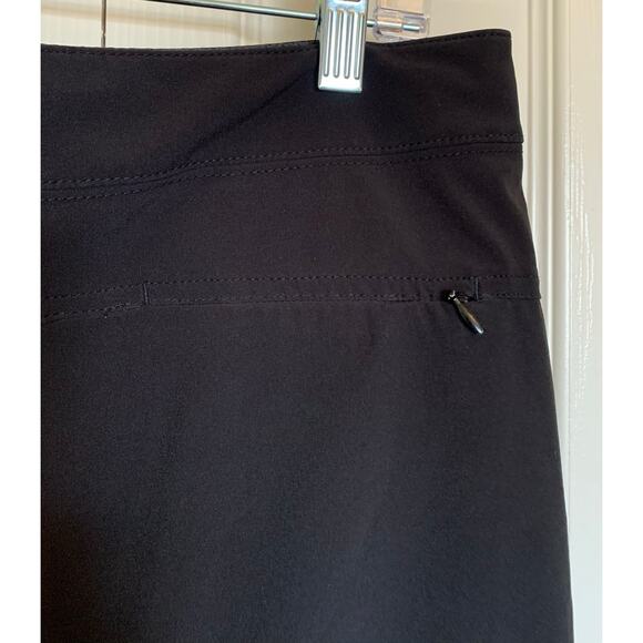 The North Face skirt size 8 in black - Picture 4 of 10
